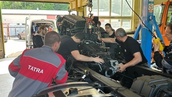 Slováčtí silničáři budou používat Tatrovky sestavené krajskými učni
