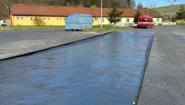 Zrušené dovolené, mimořádné nasazení. SÚS Slovácka rychle připravila dezinfekční vany.